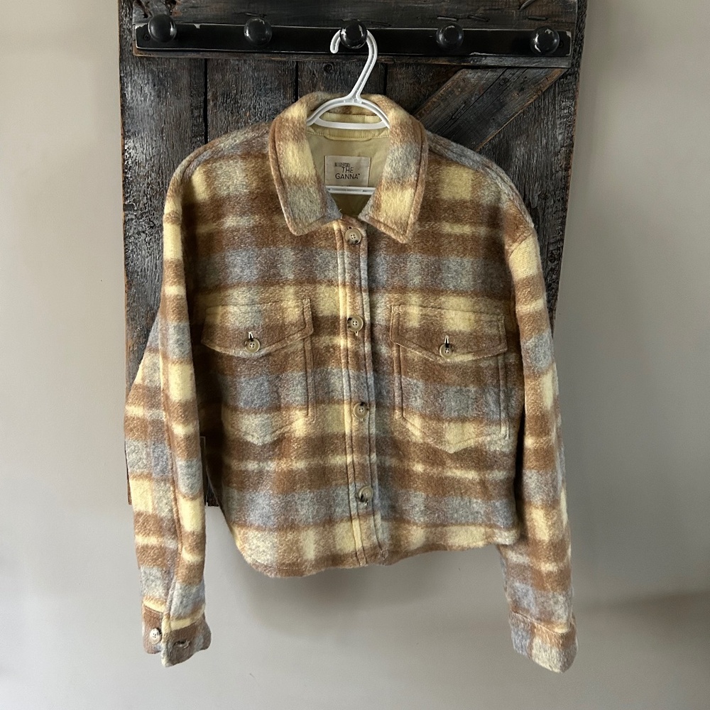 New w/Tags Women's The Ganna Wilfred Free Cropped Plaid Shacket